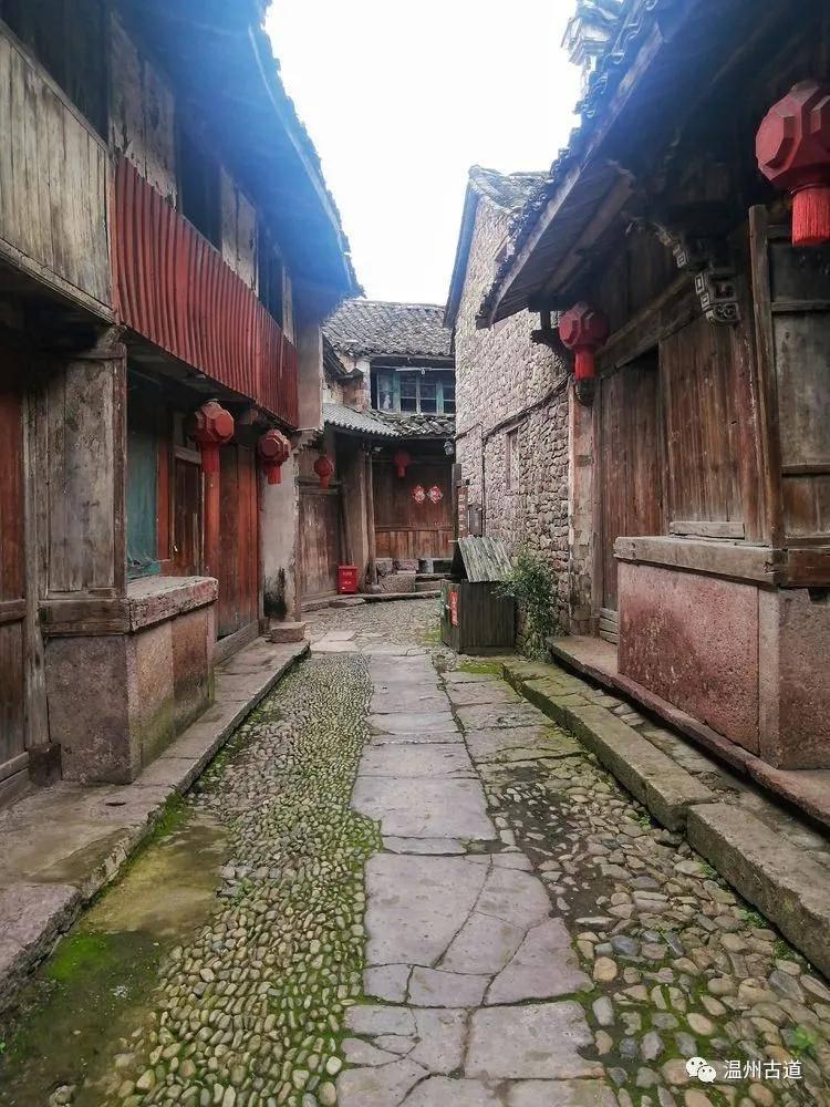 22款逸动plus的前唇底部是金属的还是塑料的游戏画面